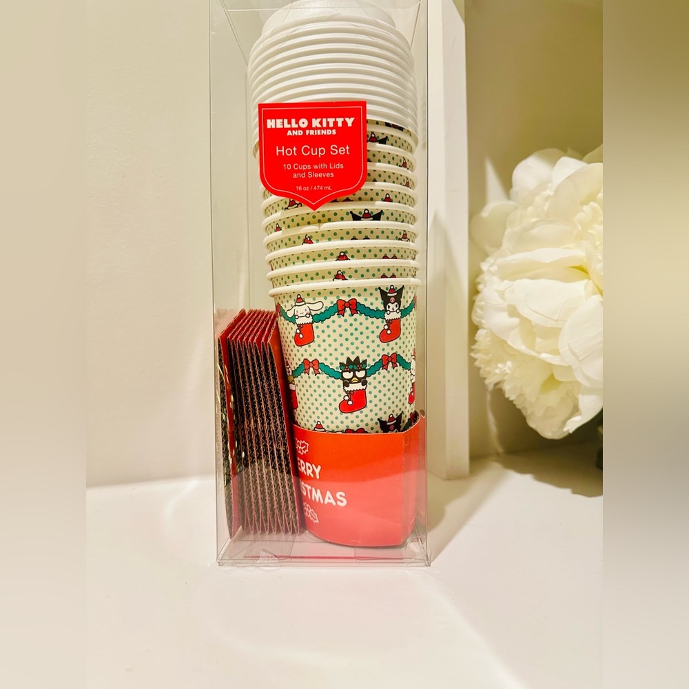 Sanrio Hello Kitty Merry Christmas Hello Kitty And Friends 16oz Hot Cup Set